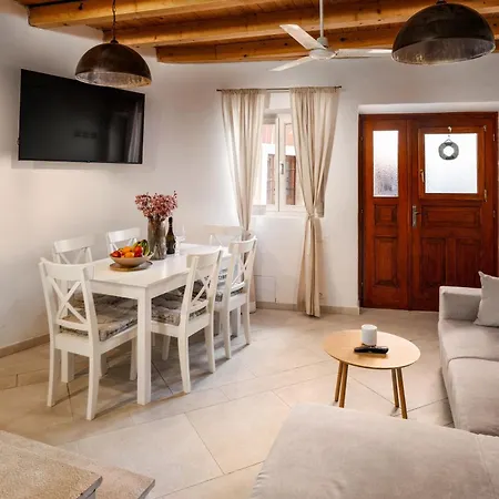 Casa Angelina 브르사르